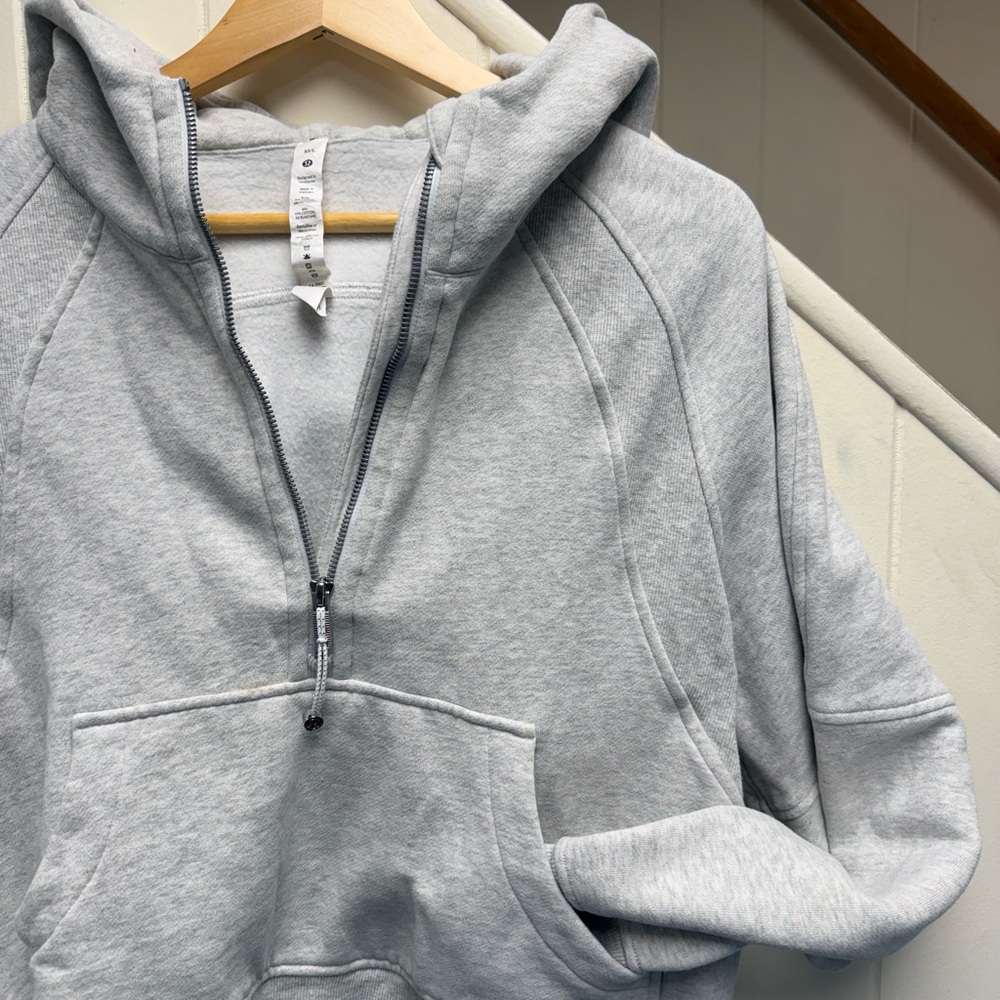 Lululemon Quarter Zip Heather Grey Scuba Hoodie Size M/L - Picture 4 of 5